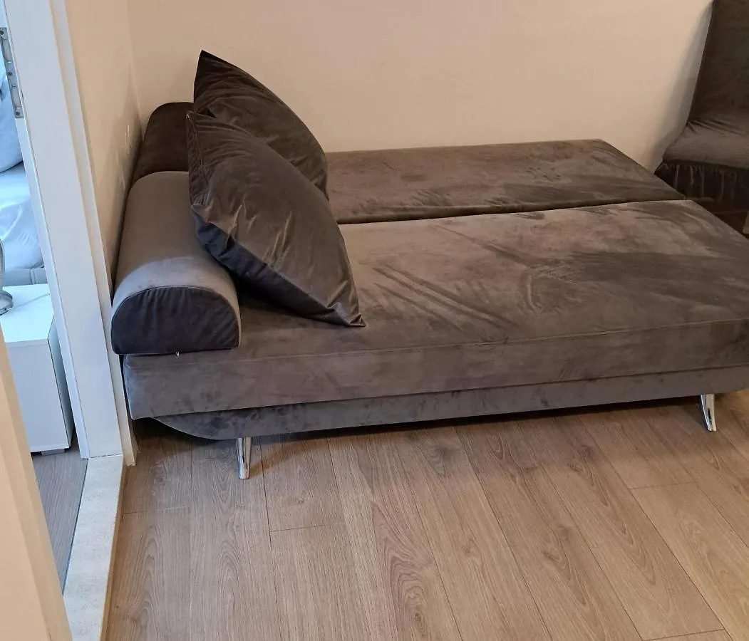 Luklena Apartman